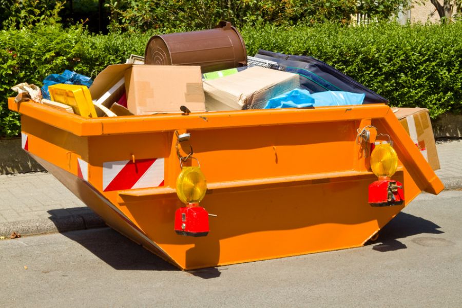 Container zur Müllentsorgung nach Entrümpelung